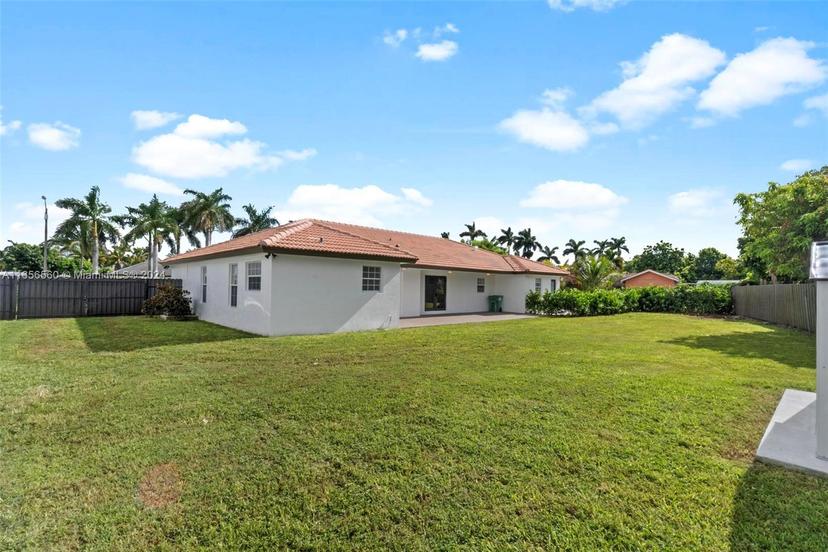 Picture of 15862 SW 286Th St, Homestead FL 33033