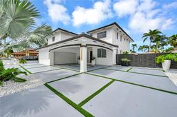 Picture of 2750 SW 142Nd Ct, Miami, FL 33175