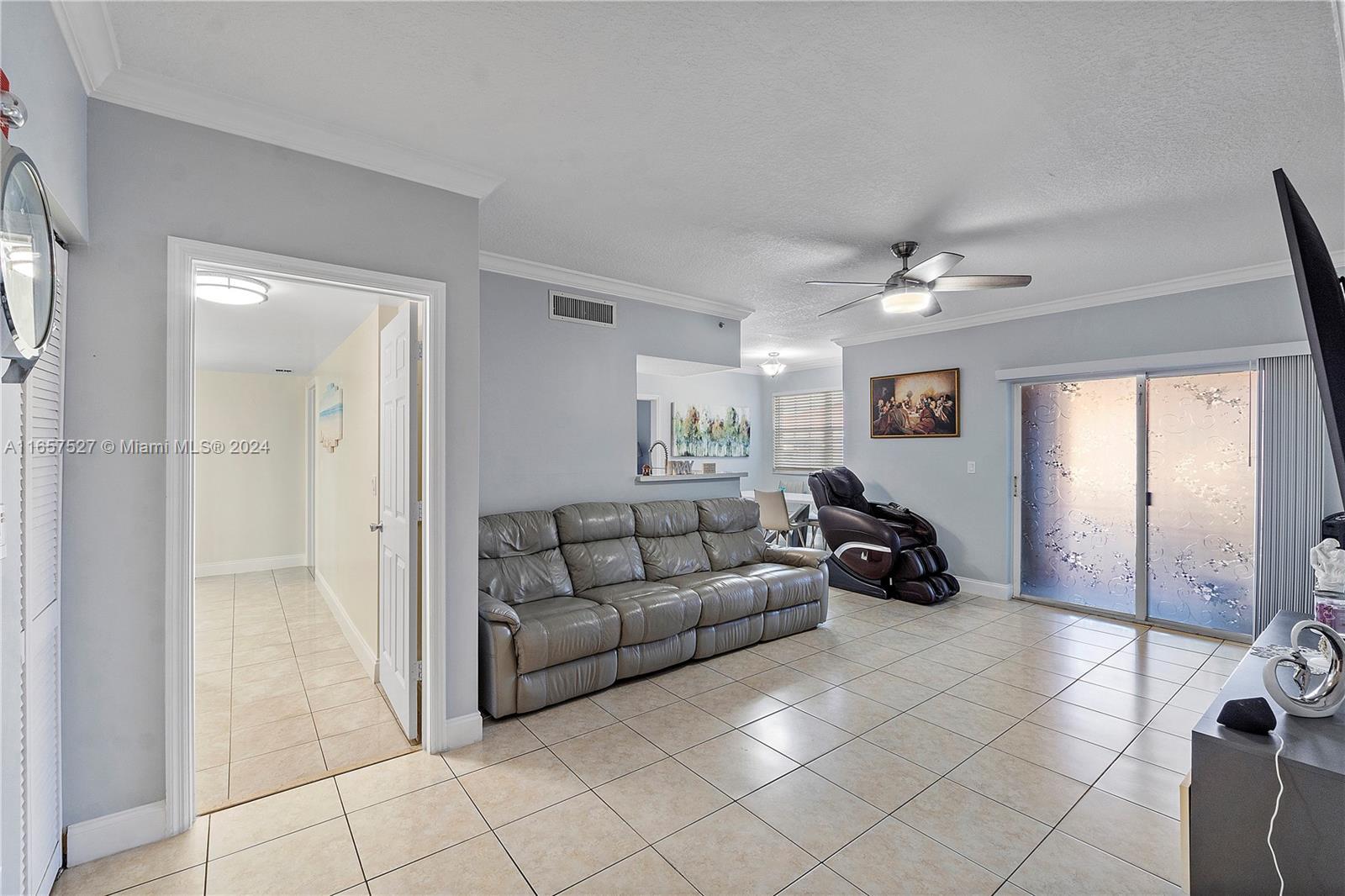 Picture of 131 SW 117Th Ave # 8103, Pembroke Pines, FL 33025