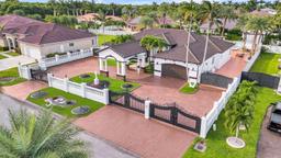 Picture of 13137 SW 190Th St, Miami, FL 33177