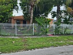 Picture of 695 E 9Th Ln, Hialeah, FL 33010