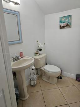 Picture of 5986 SW 8 St # 4, West Miami, FL 33144