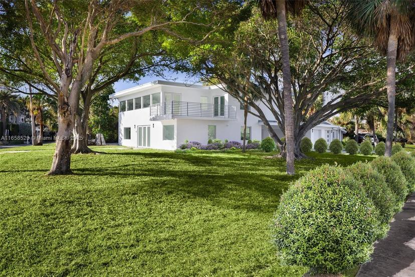 Picture of 1903 Bay Dr, Pompano Beach FL 33062