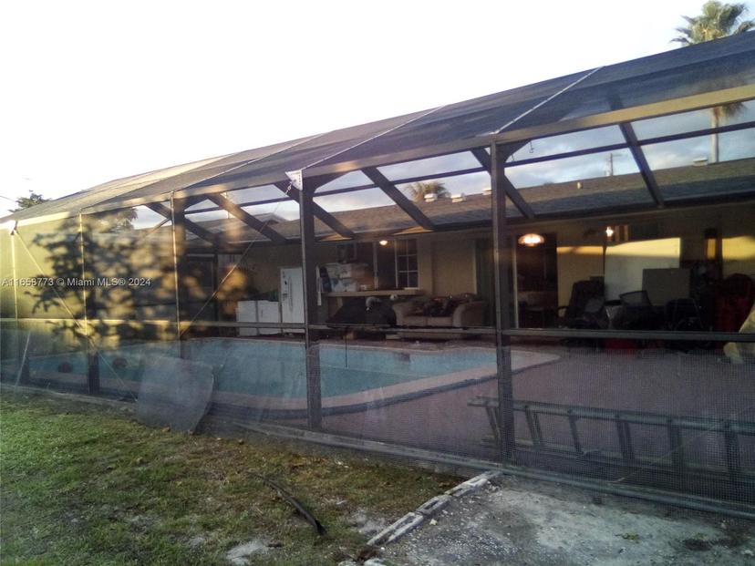 Picture of 6704 Emerald Lake Dr, Miramar FL 33023