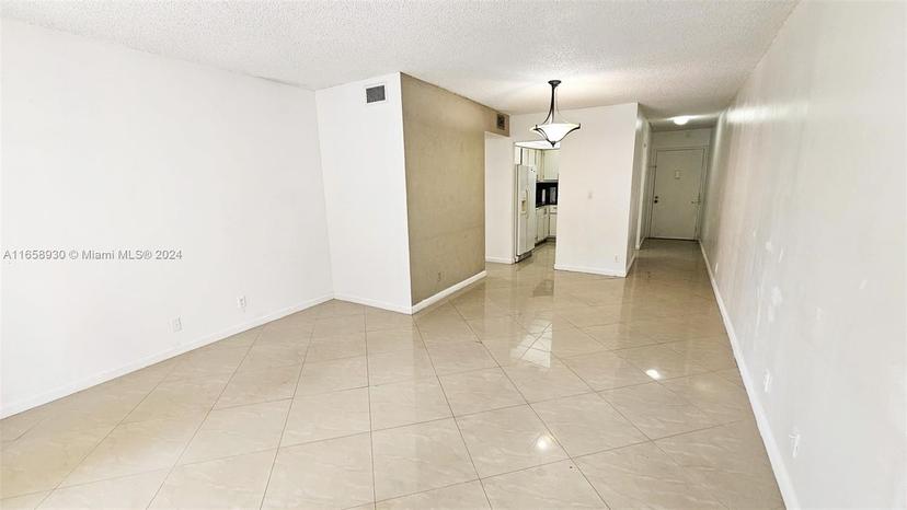 Picture of 4394 NW 9Th Ave # 3C, Deerfield Beach FL 33064