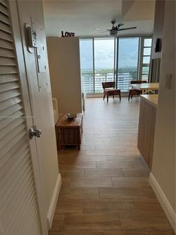 Picture of 1720 Harrison St # 15F, Hollywood, FL 33020