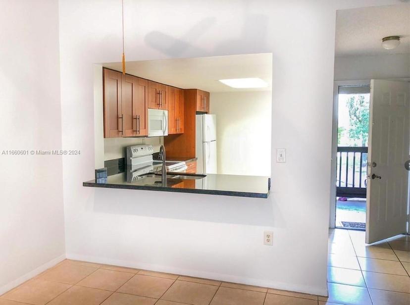 Picture of 446 SW 113Th Way # 446, Pembroke Pines FL 33025