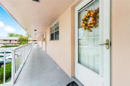 Picture of 18081 SE Country Club Dr # 19, Jupiter, FL 33469