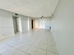 Picture of 4330 Hillcrest Dr # 506, Hollywood, FL 33021