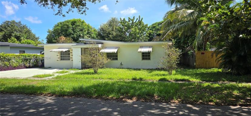 Picture of 14035 NW 5Th Ct, North Miami FL 33168