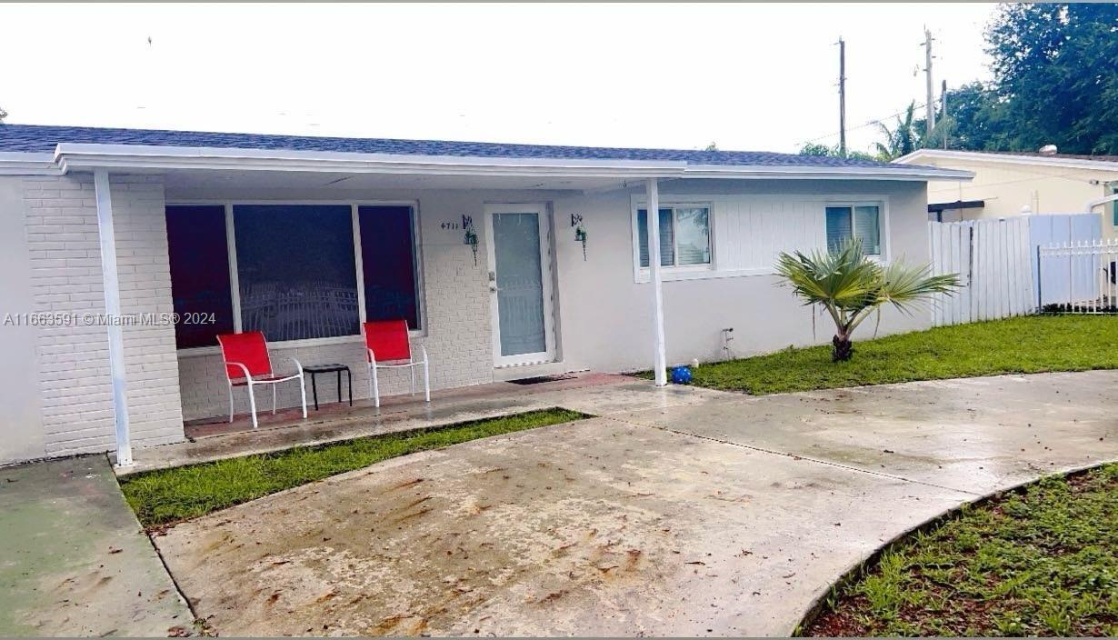 Picture of 4711 NW 178Th Ter, Miami Gardens, FL 33055