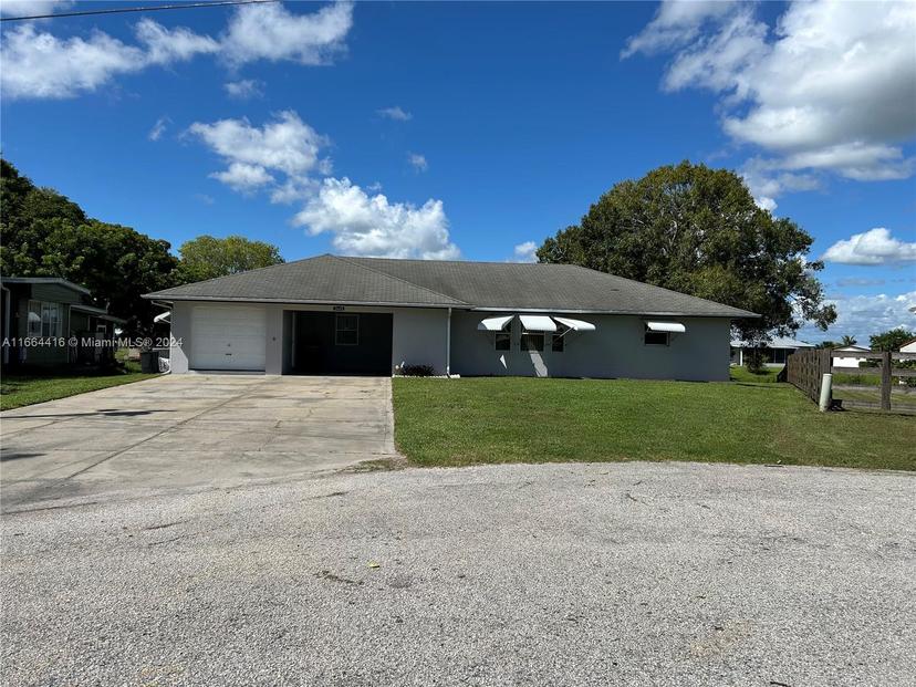 Picture of 3611 SE 19Th Terr, Okeechobee FL 34974