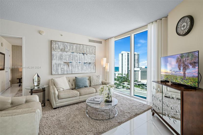 Picture of 150 Sunny Isles Blvd # 1401, Sunny Isles Beach FL 33160