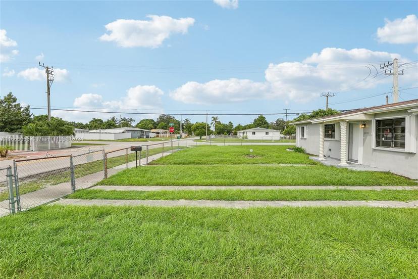 Picture of 3131 NW 174Th St, Miami Gardens FL 33056