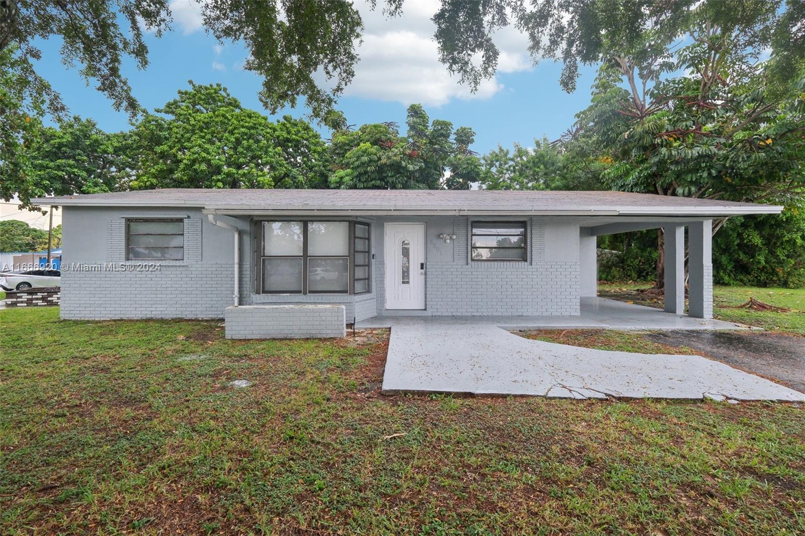 Picture of 5801 Royal Palm Blvd, Margate, FL 33063