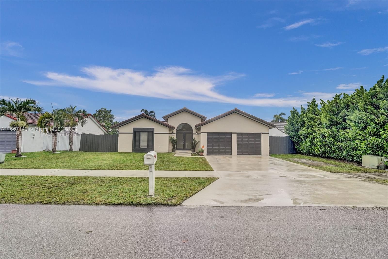 Picture of 17252 SW 149Th Pl, Miami, FL 33187