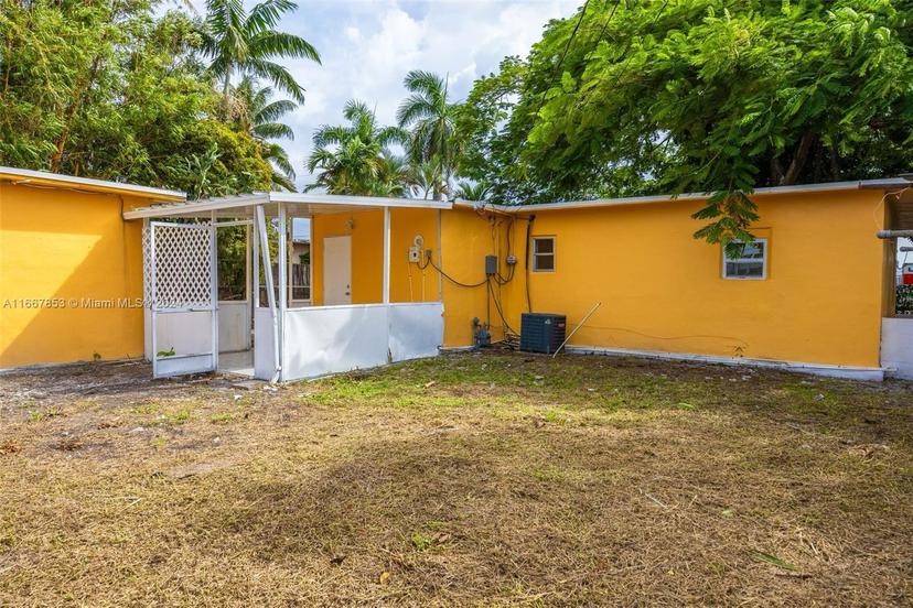 Picture of 1520 E 10Th Ave, Hialeah FL 33010