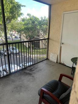 Picture of 3400 Foxcroft Rd # 301, Miramar, FL 33025