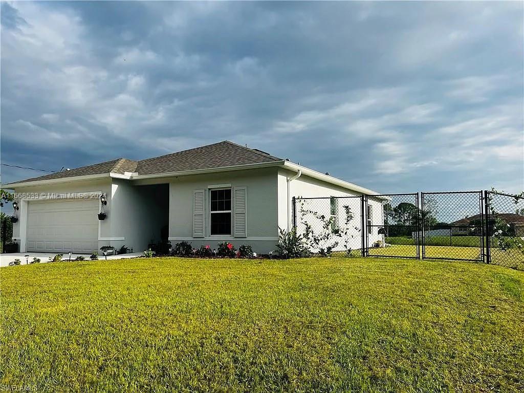 Picture of 328 Jacaranda Pkwy E, Cape Coral, FL 33090