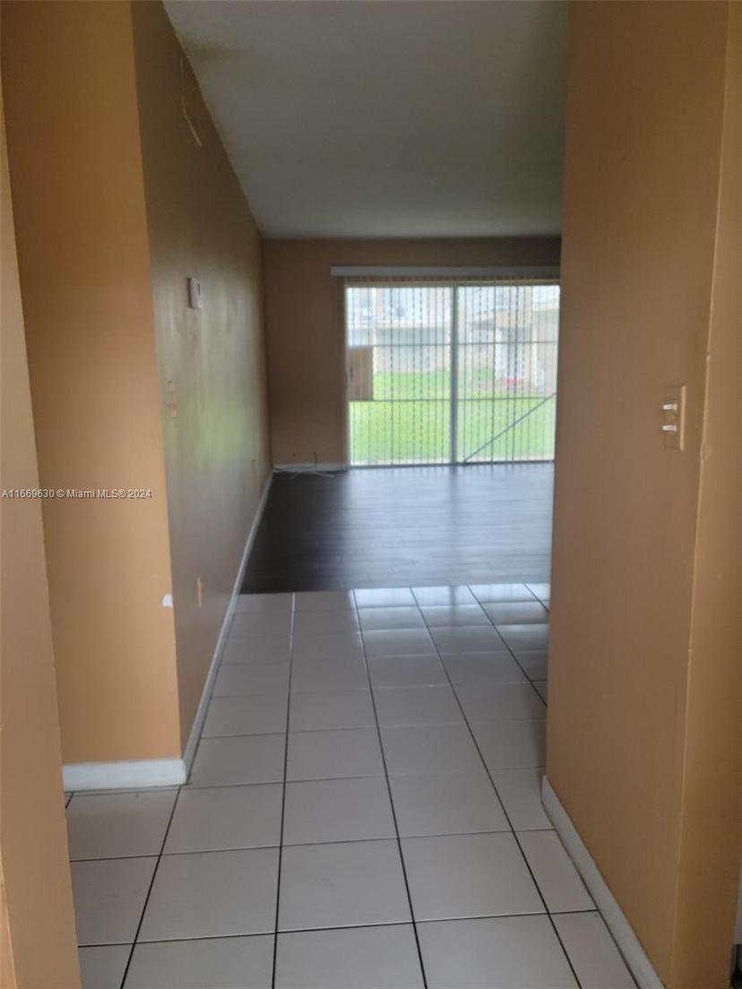 Picture of 301 NW 177Th St # 141, Miami Gardens FL 33169