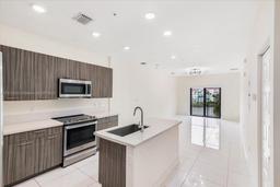 Picture of 4636 NW 84Th Ave # 47, Doral, FL 33166