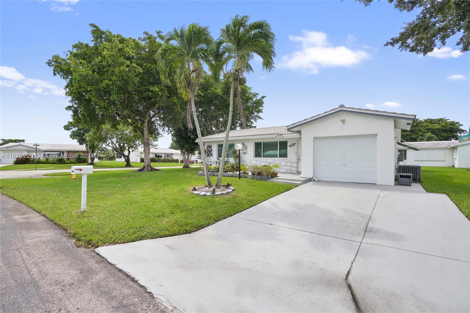 Picture of 1051 NW 88Th Way, Plantation, FL 33322