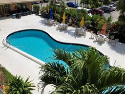 Picture of 2145 Pierce St # 205, Hollywood, FL 33020