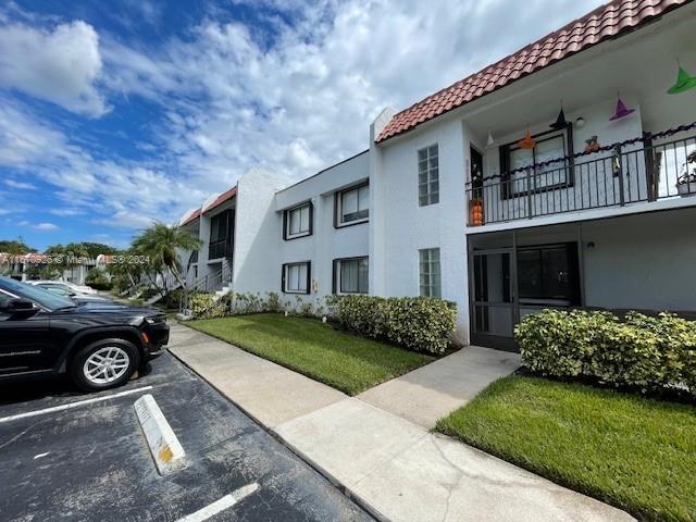 Picture of 290 Racquet Club Rd # 106, Weston FL 33326