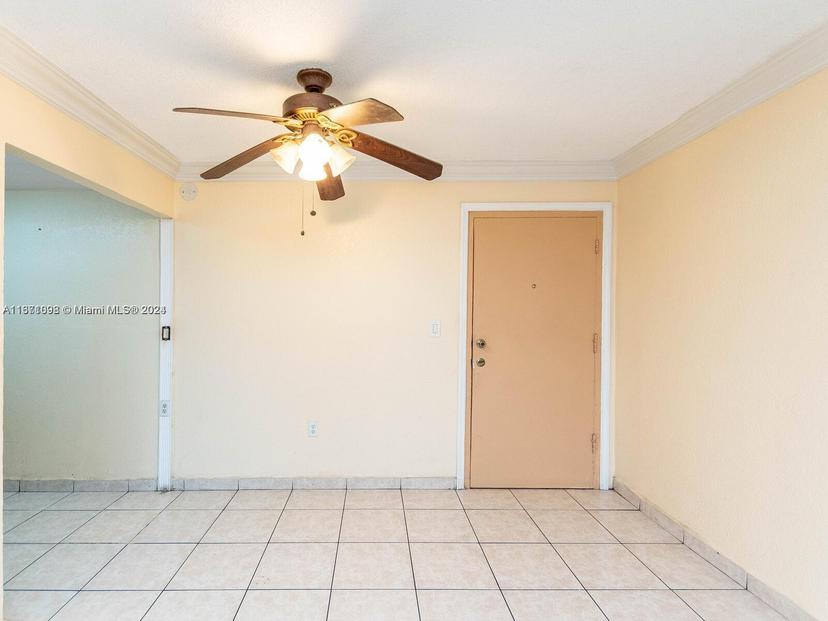 Picture of 666 W 81St St # 204, Hialeah FL 33014