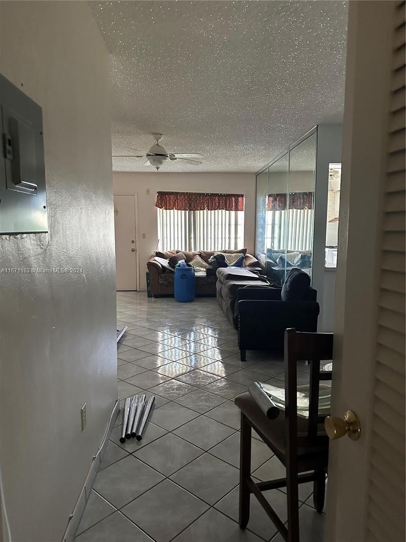 Picture of 12 NE 204Th St # 17, Miami Gardens FL 33179