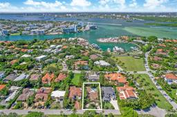 Picture of 188 Park Dr, Bal Harbour, FL 33154