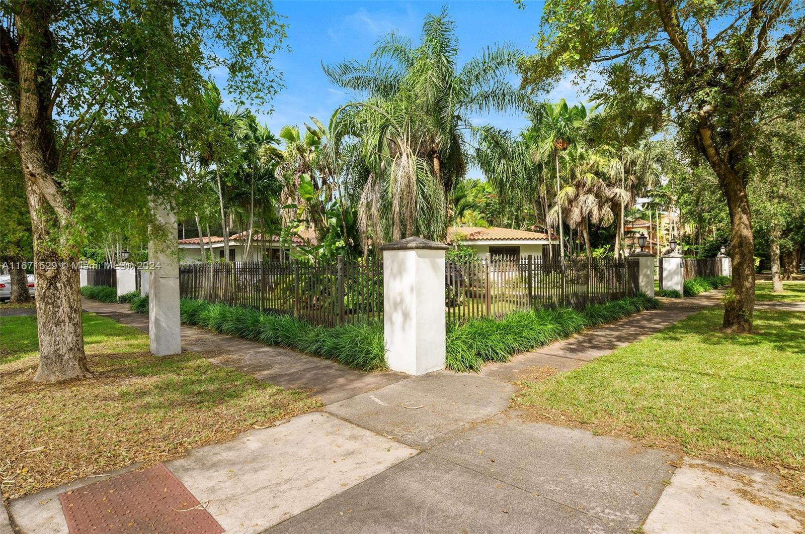 Picture of 1240 Ferdinand St, Coral Gables, FL 33134