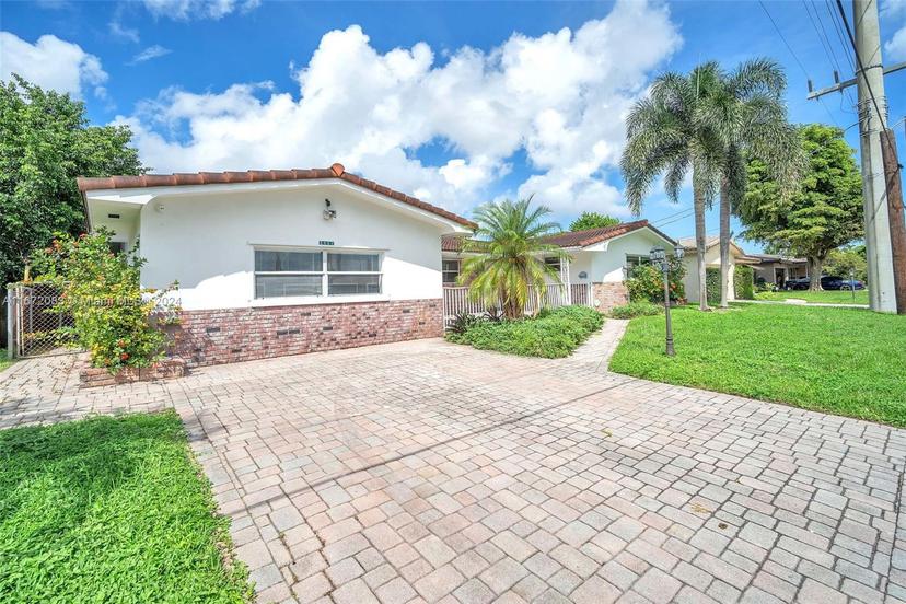 Picture of 2827 Arthur St, Hollywood FL 33020