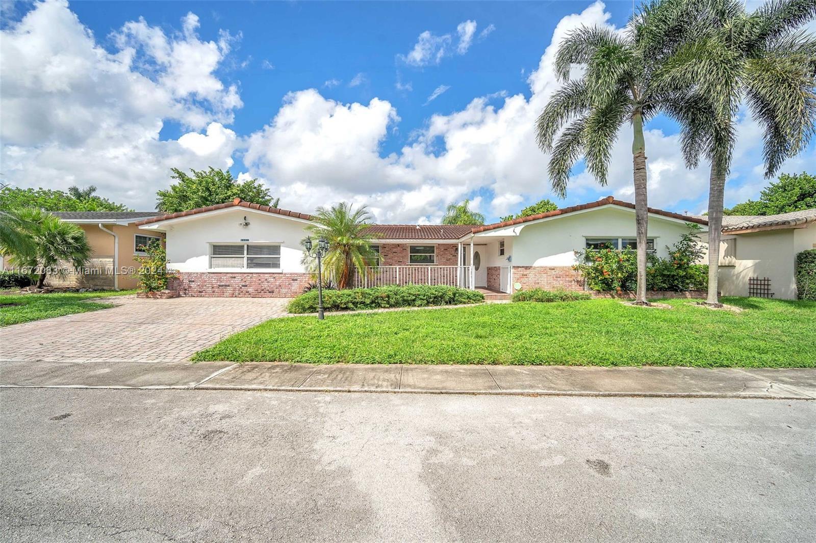 Picture of 2827 Arthur St, Hollywood, FL 33020