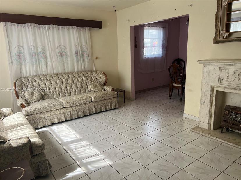 Picture of 727 E 26Th St, Hialeah FL 33013