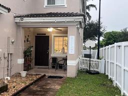 Picture of 14181 SW 275Th St # 14181, Homestead, FL 33032