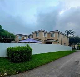 Picture of 14181 SW 275Th St # 14181, Homestead, FL 33032