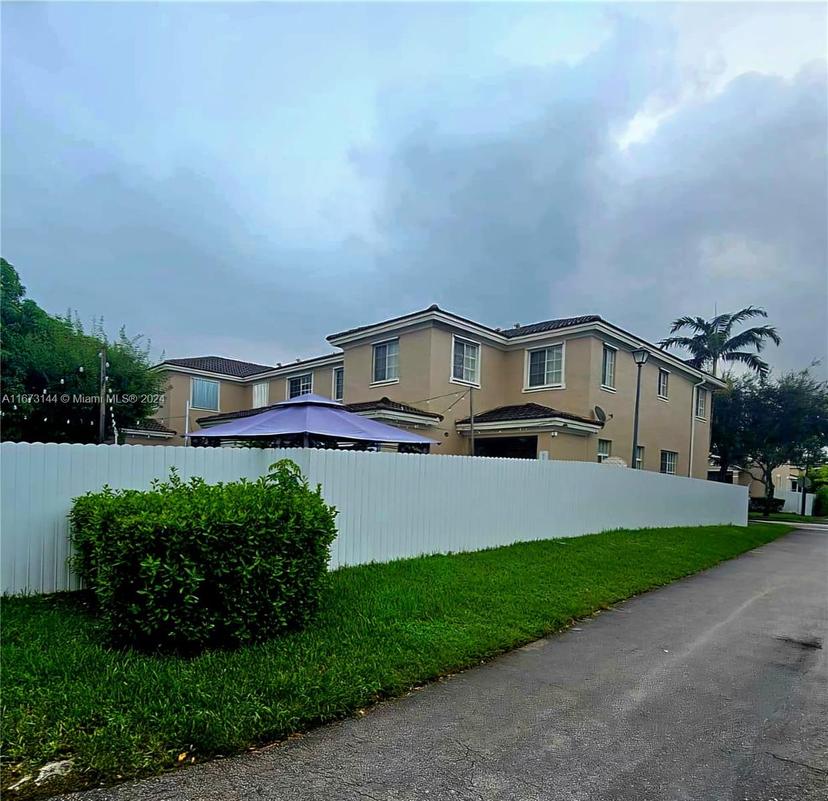 Picture of 14181 SW 275Th St # 14181, Homestead FL 33032