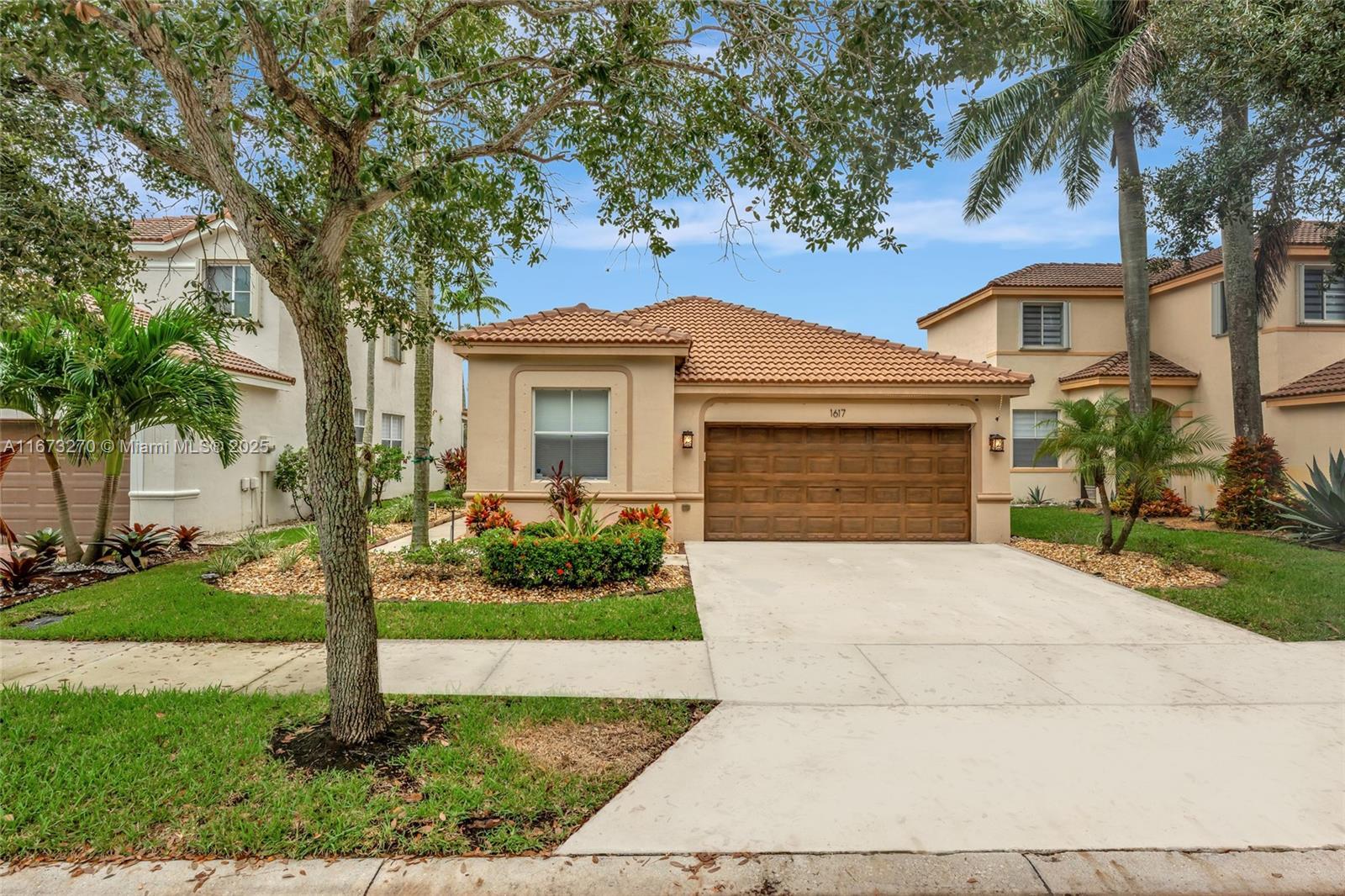 Picture of 1617 Winterberry Ln, Weston, FL 33327