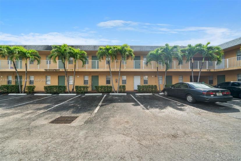 Picture of 4081 N Dixie Hwy # 27, Oakland Park FL 33334