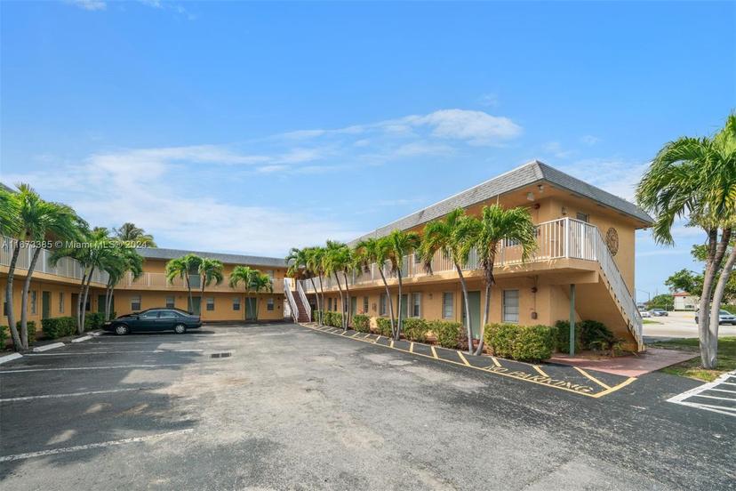 Picture of 4081 N Dixie Hwy # 27, Oakland Park FL 33334