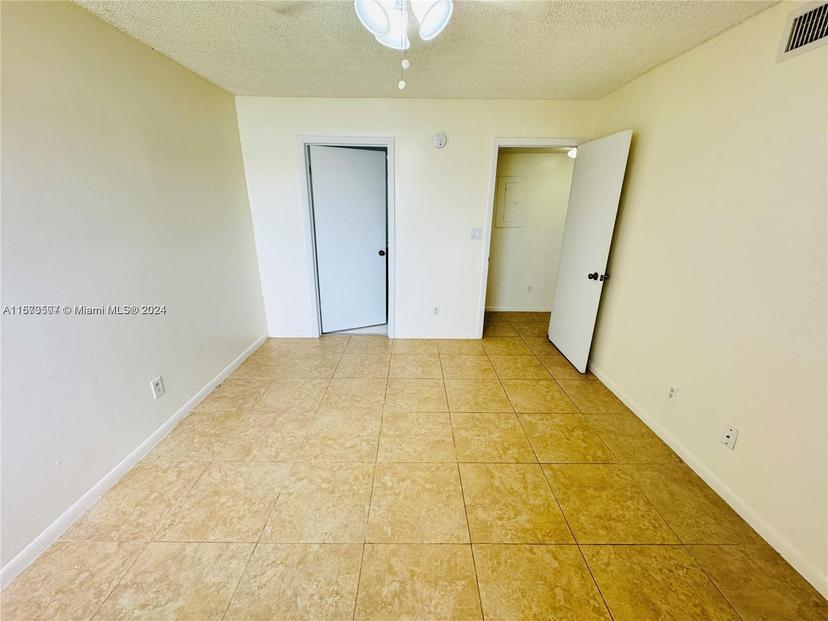 Picture of 3473 NW 44Th St # 103, Oakland Park FL 33309