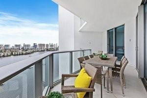 Picture of 17301 Biscayne Blvd # 1708, North Miami Beach FL 33160