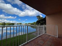 Picture of 3243 NW 44Th St # 3, Oakland Park, FL 33309