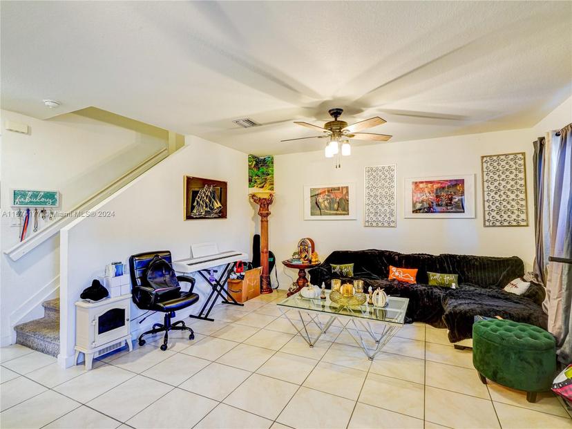 Picture of 327 NE 5Th Pl, Florida City FL 33034