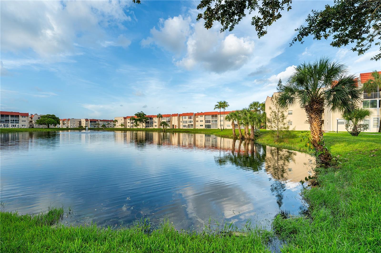 Picture of 2651 E Sunrise Lakes Drive # 309, Sunrise, FL 33322