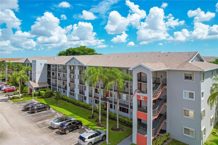 Picture of 801 SW 138Th Ave # 404E, Pembroke Pines FL 33027