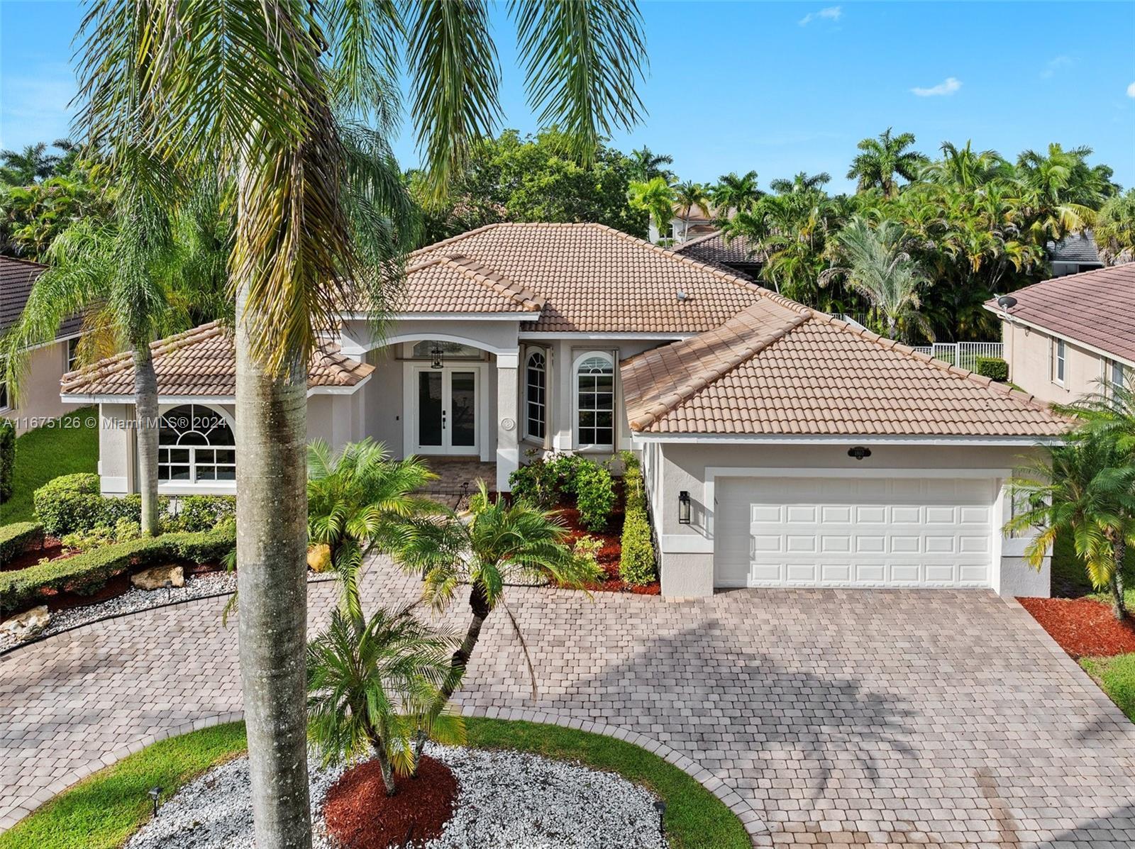 Picture of 1807 Victoria Pointe Cir, Weston, FL 33327