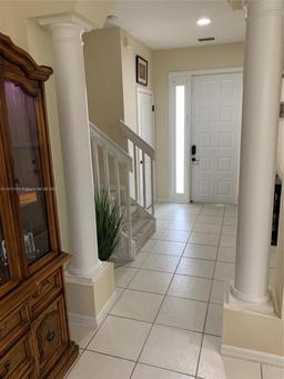 Picture of 394 River Bluff Ln, Royal Palm Beach, FL 33411