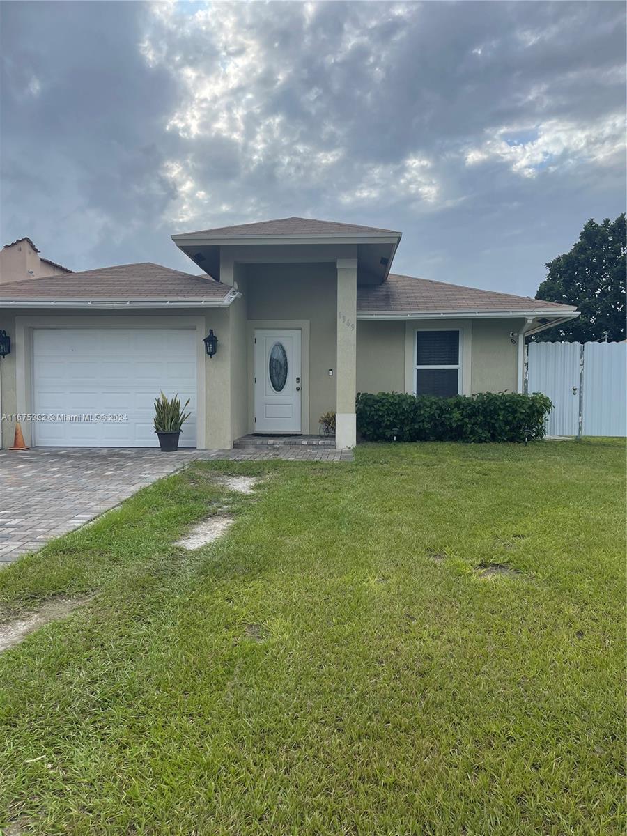 Picture of 1369 Rainbow Ave, Palm Beach, FL 33406